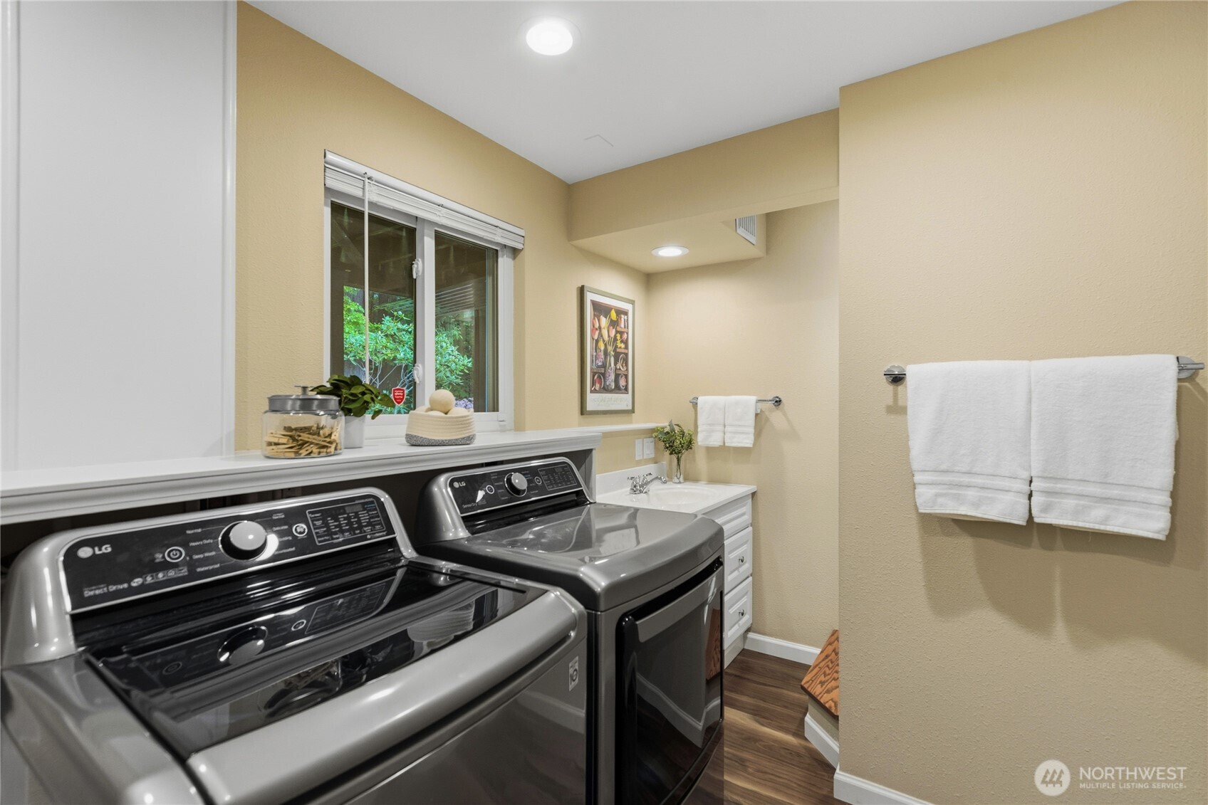 20218 108th Avenue NE, Bothell, WA 98011