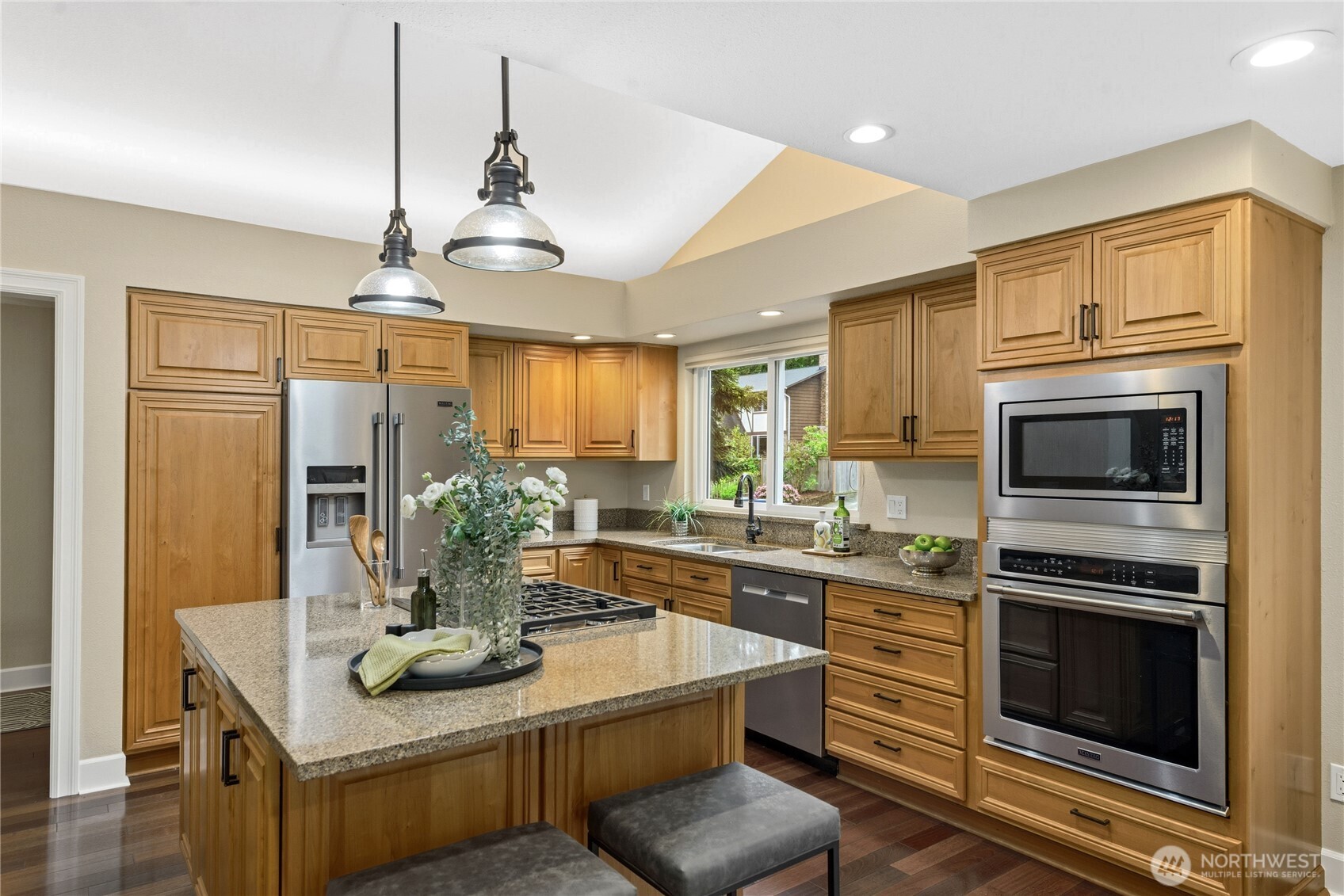 20218 108th Avenue NE, Bothell, WA 98011