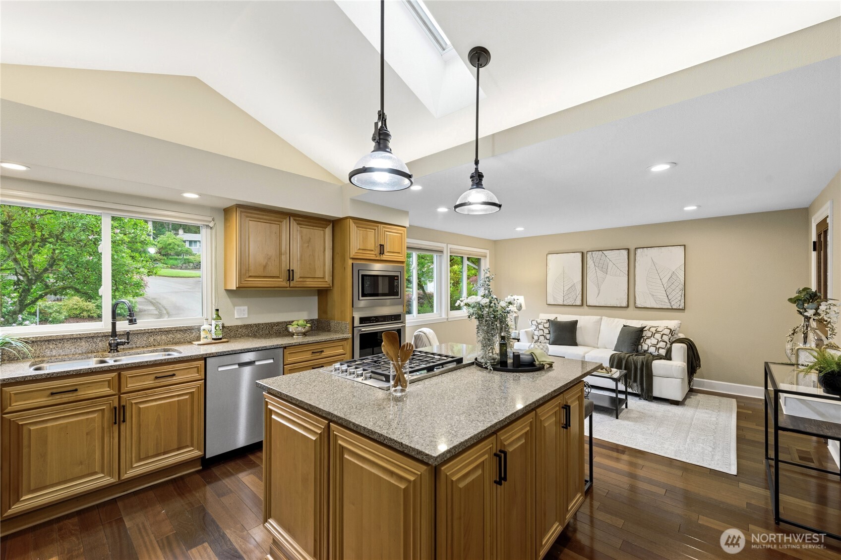 20218 108th Avenue NE, Bothell, WA 98011
