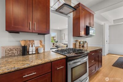 5632 31st Avenue SW, Seattle, WA 98126 - Photo 7