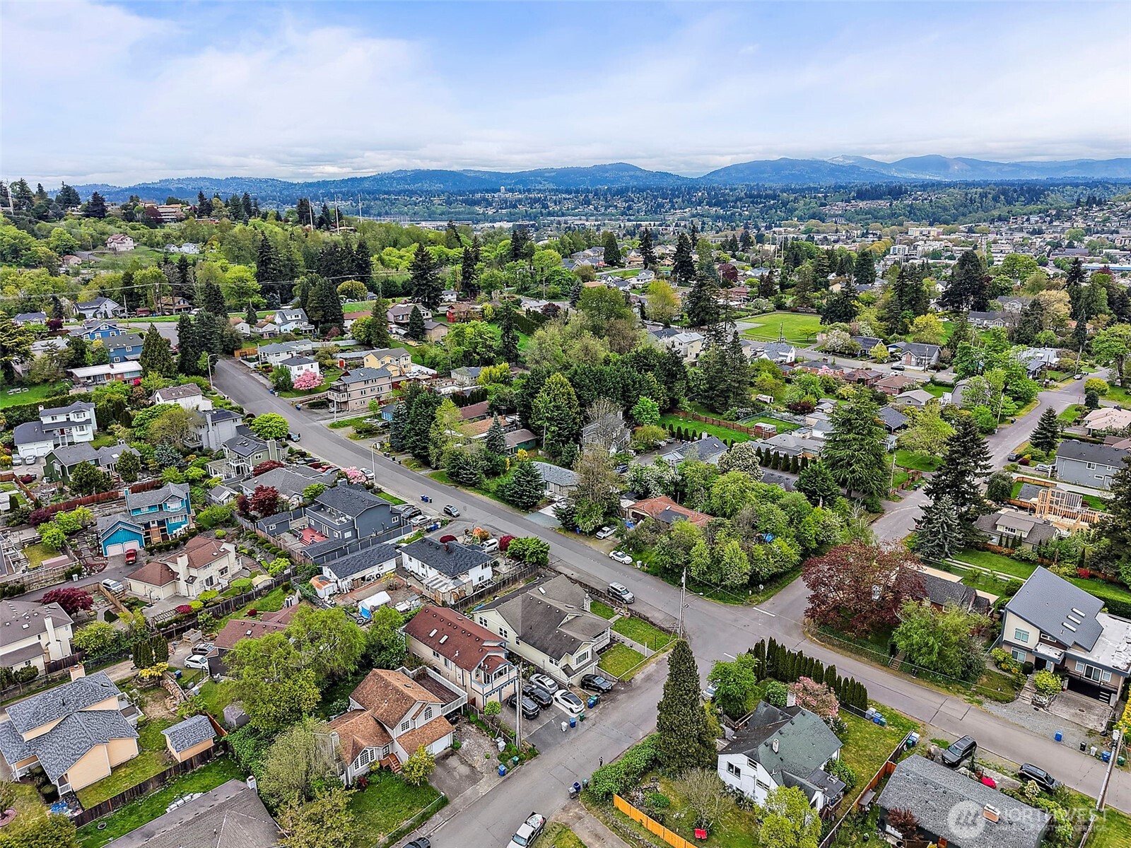 1100 SW 3rd Place , Renton, WA 98057