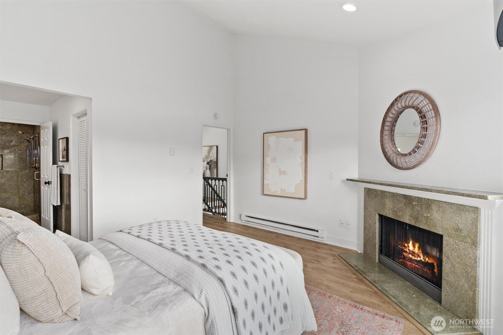 4 Lake Bellevue Dr #206, Bellevue, WA 98005