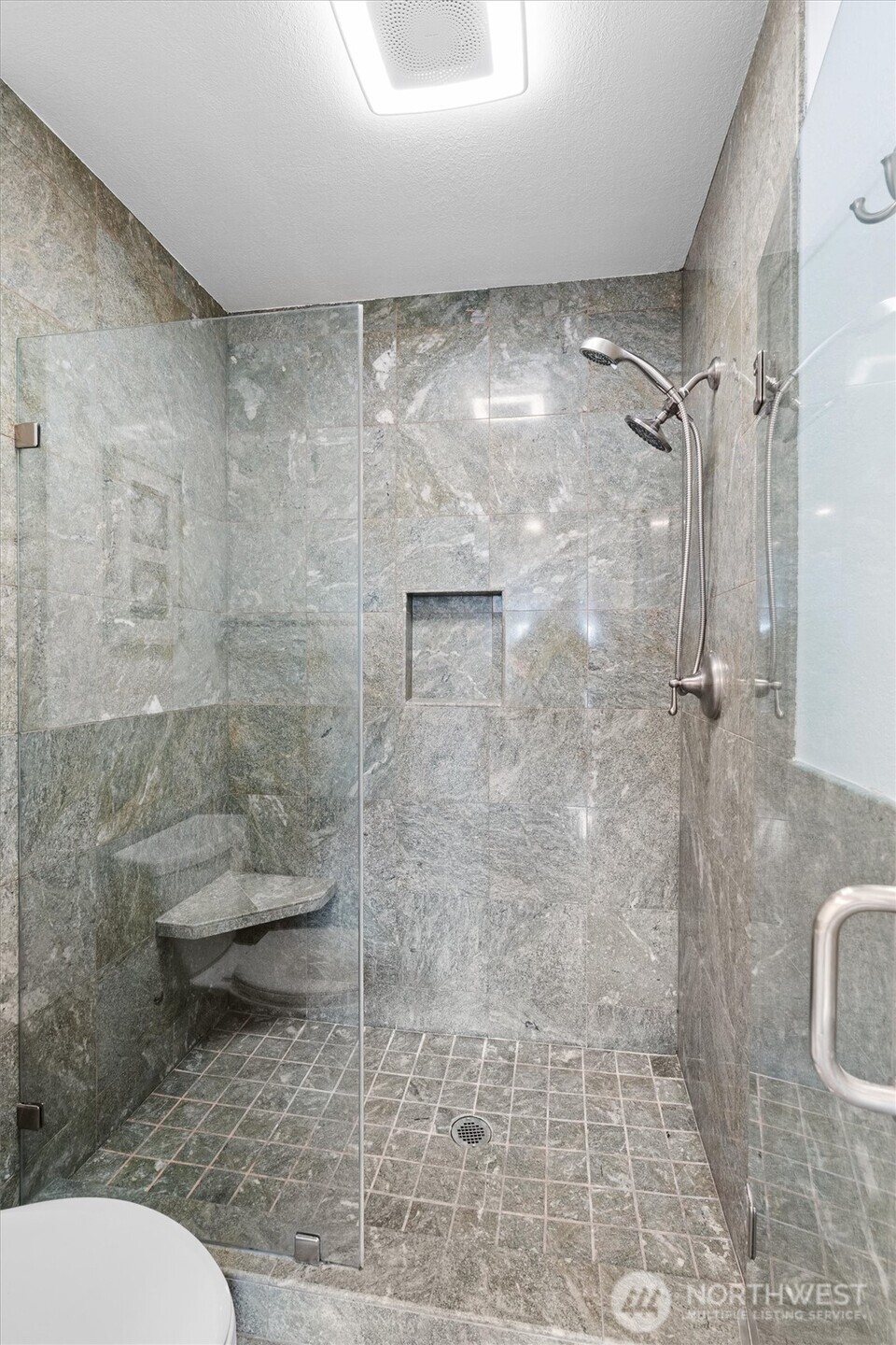 4 Lake Bellevue Dr #206, Bellevue, WA 98005