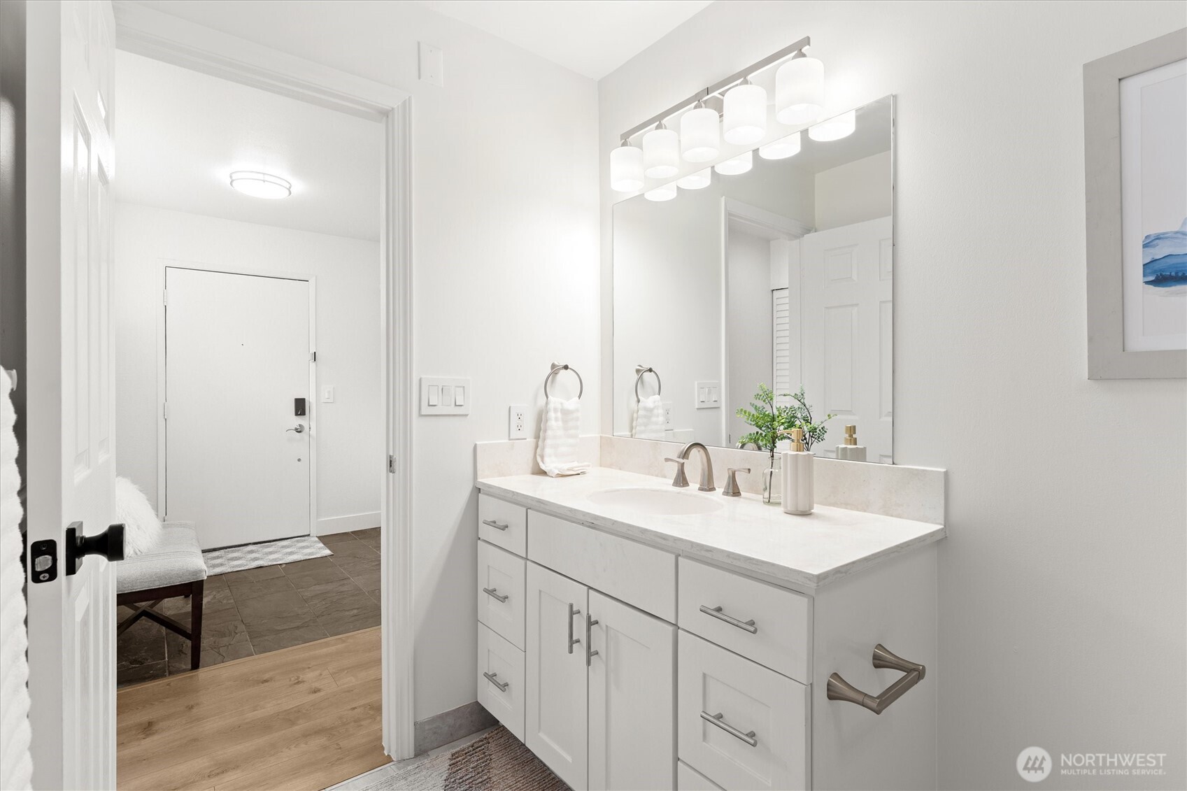 4 Lake Bellevue Dr #206, Bellevue, WA 98005