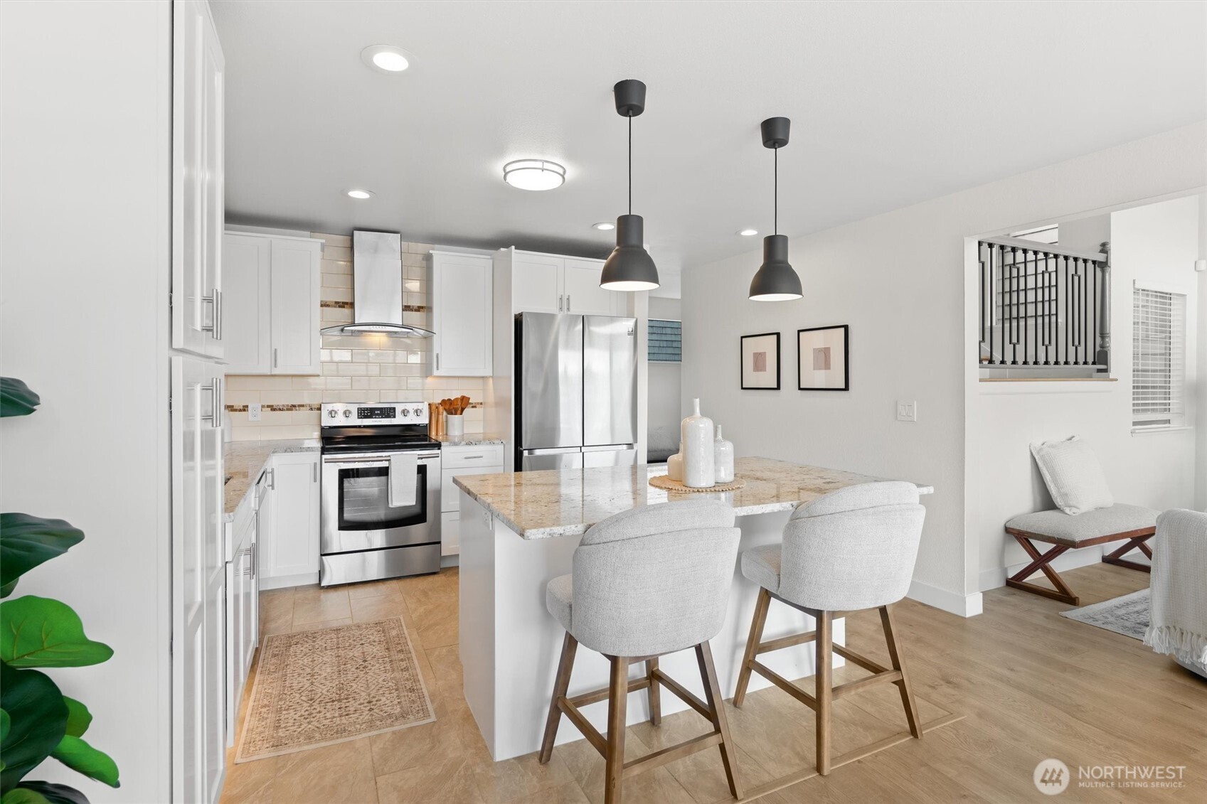 4 Lake Bellevue Dr #206, Bellevue, WA 98005