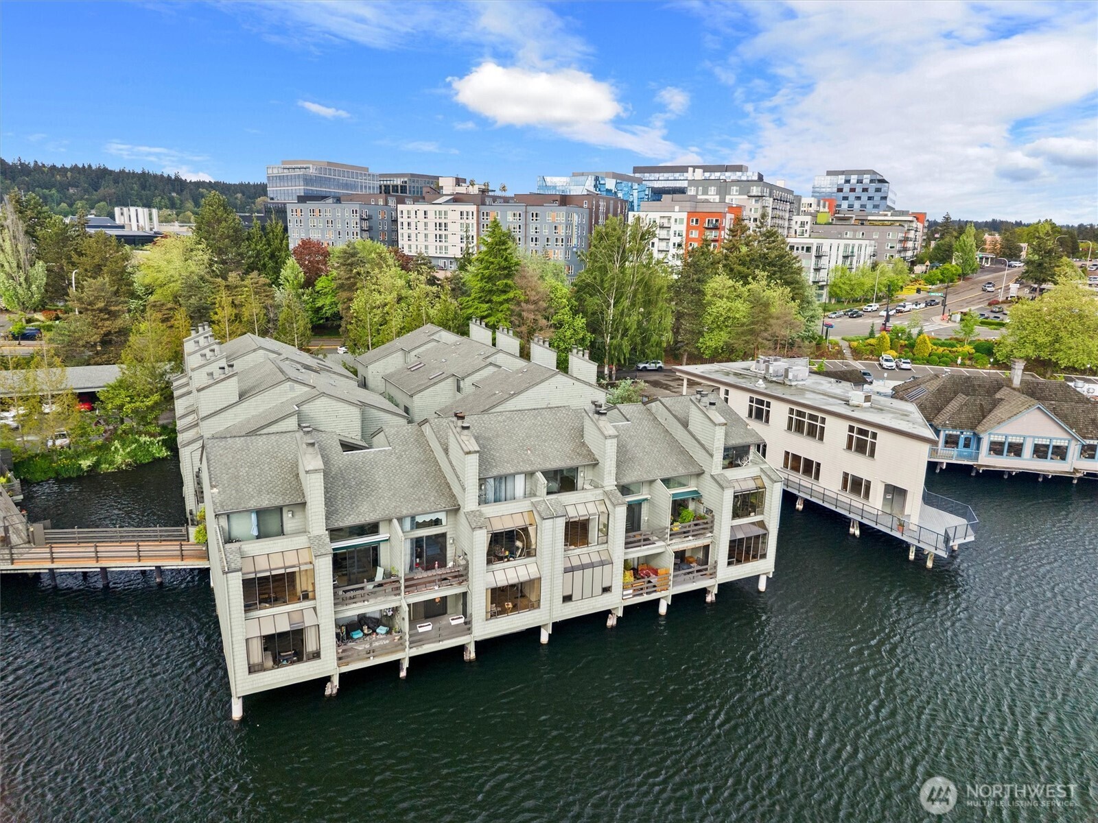 4 Lake Bellevue Dr #206, Bellevue, WA 98005