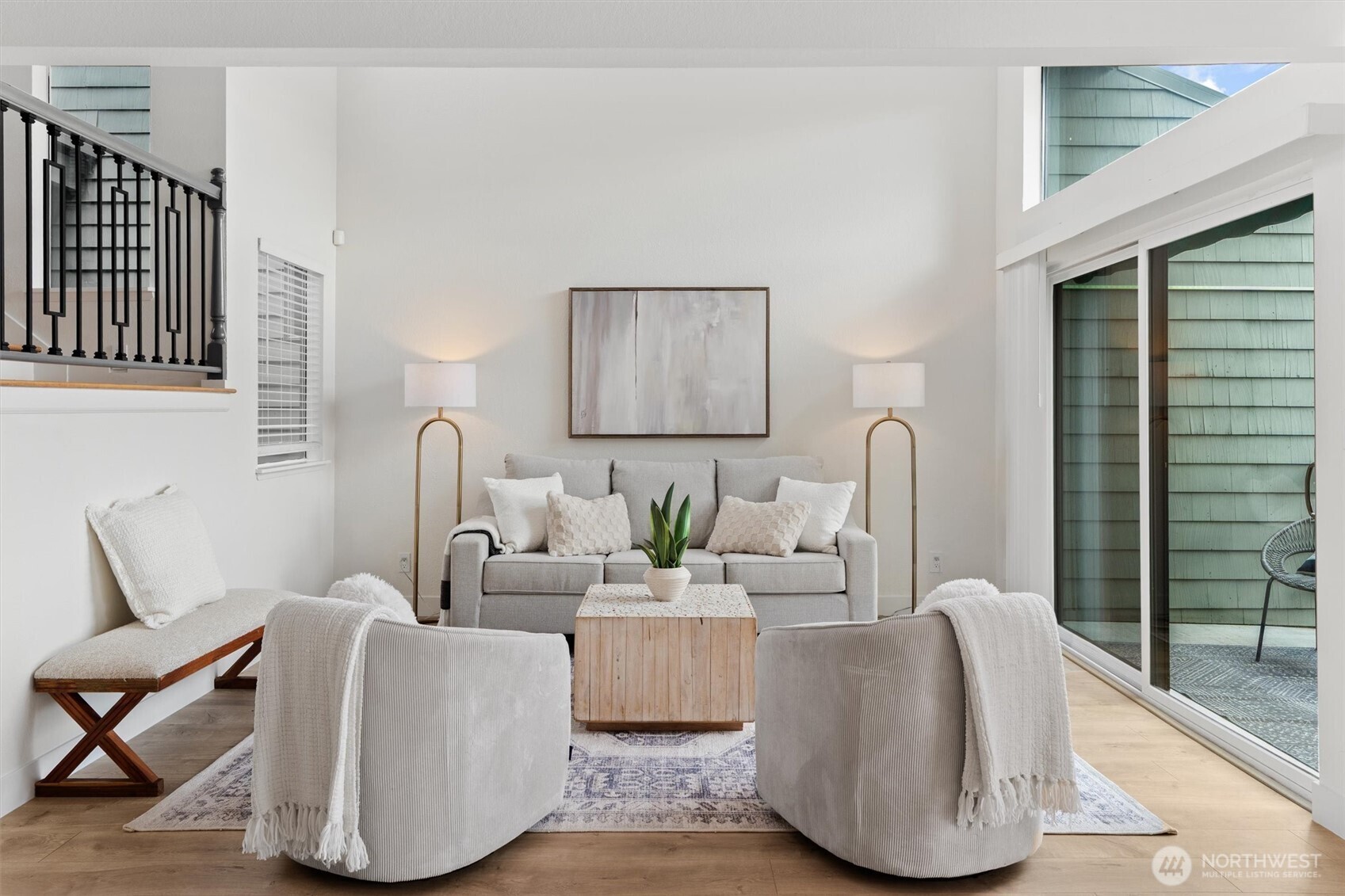 4 Lake Bellevue Dr #206, Bellevue, WA 98005
