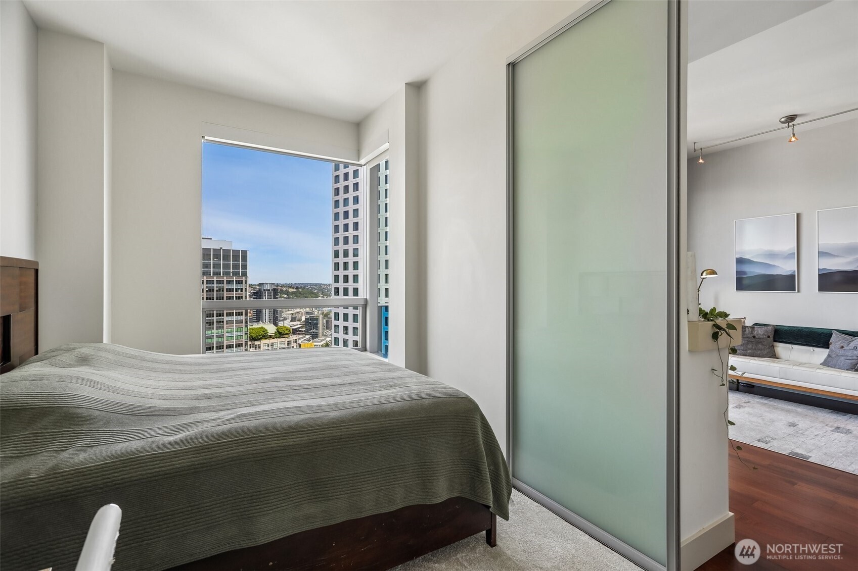 737 Olive Way #3701, Seattle, WA 98101