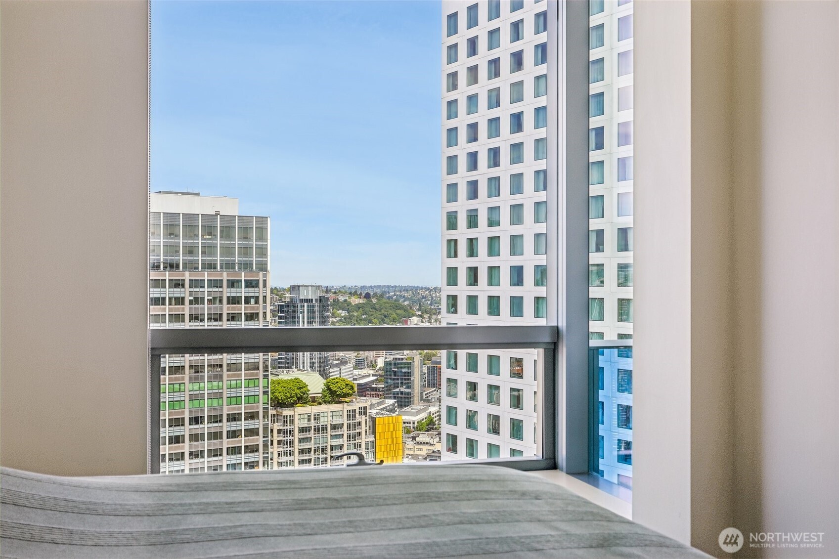 737 Olive Way #3701, Seattle, WA 98101