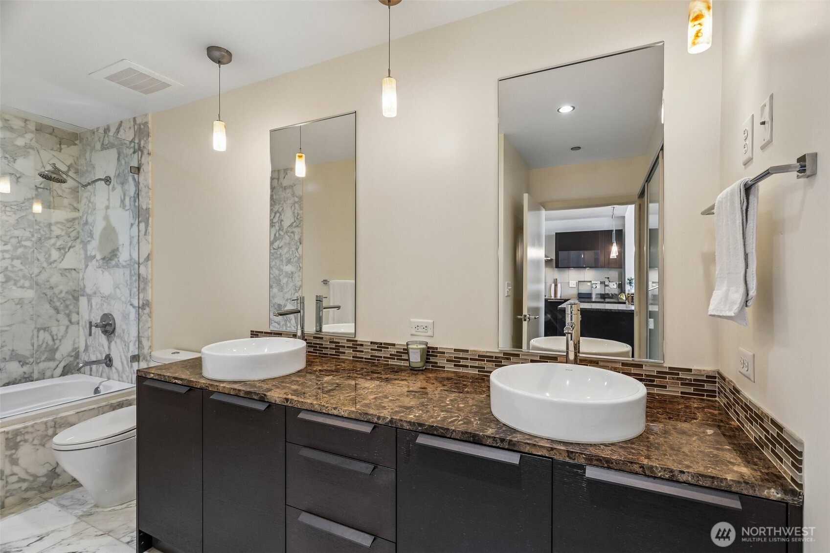 737 Olive Way #3701, Seattle, WA 98101
