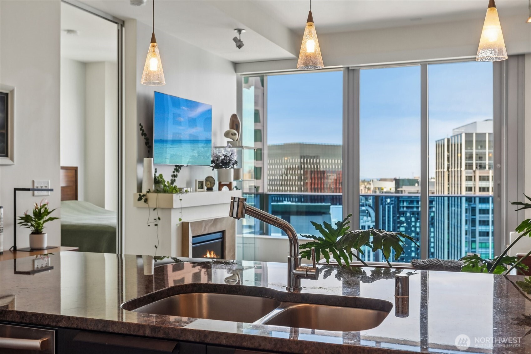 737 Olive Way #3701, Seattle, WA 98101