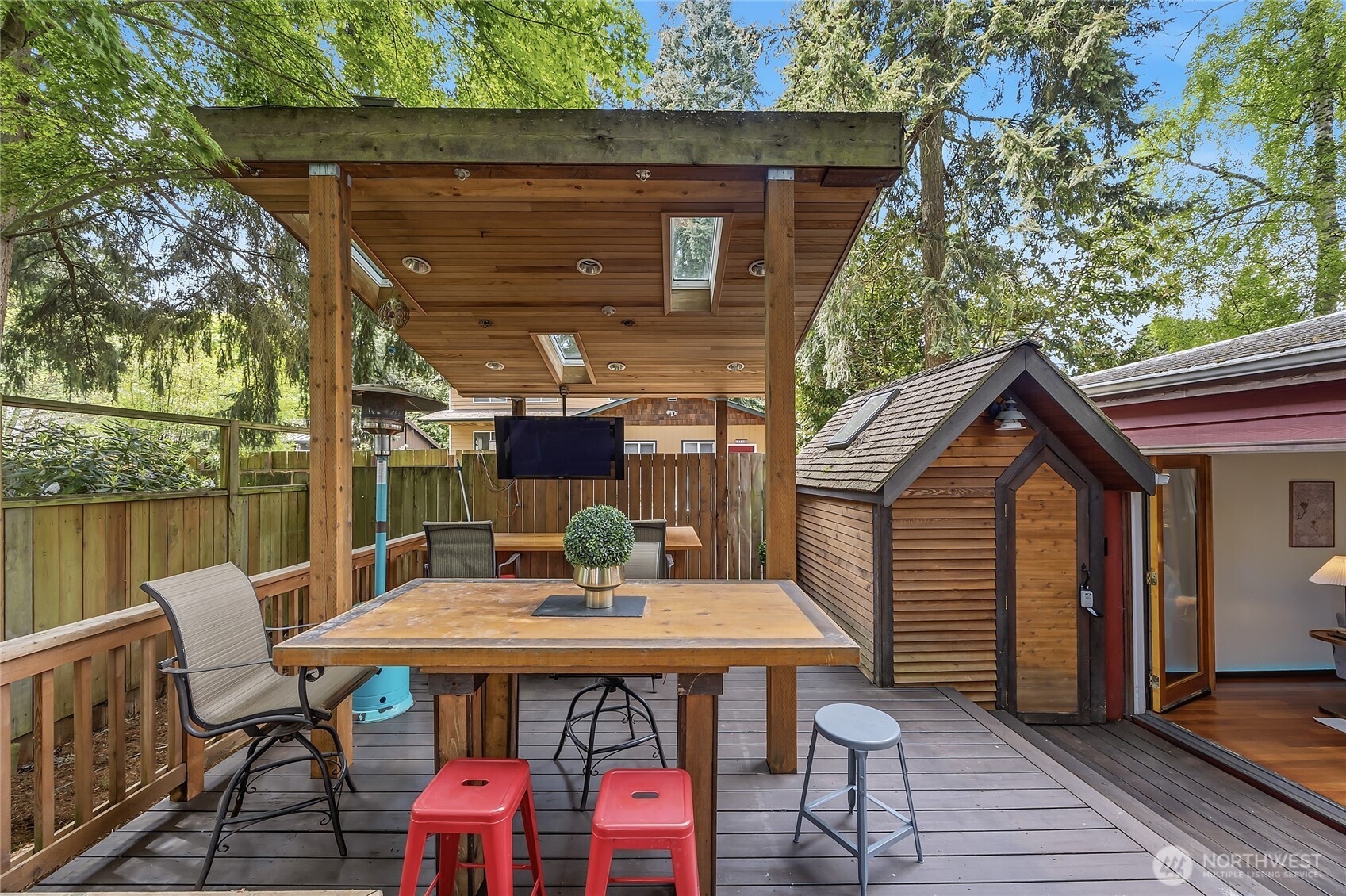 15749 Wallingford Avenue N, Shoreline, WA 98133