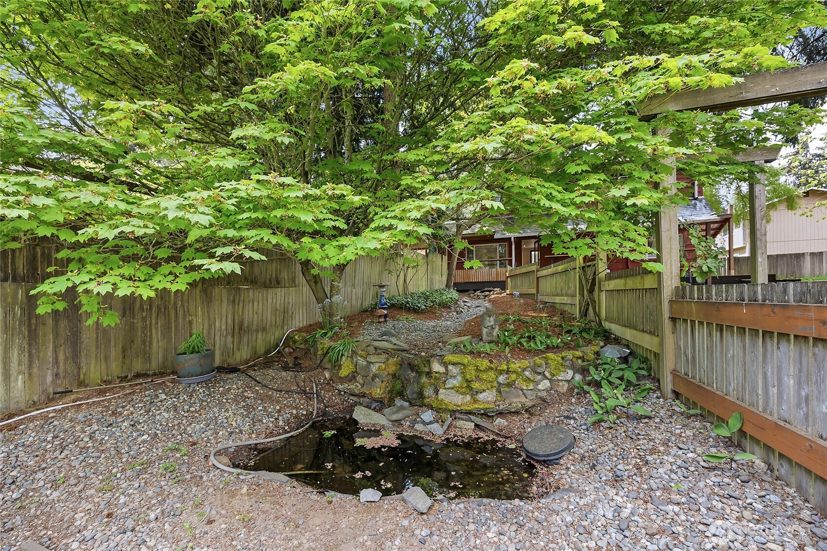 15749 Wallingford Avenue N, Shoreline, WA 98133