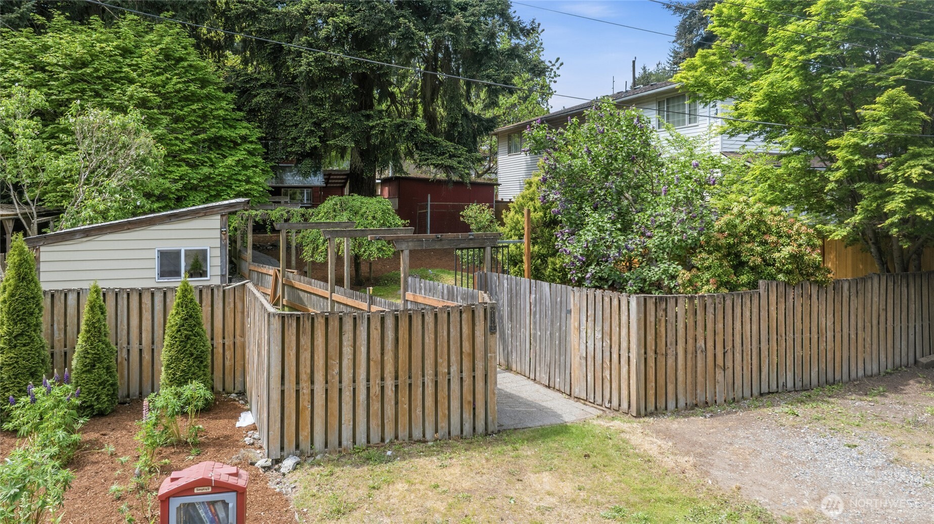 15749 Wallingford Avenue N, Shoreline, WA 98133