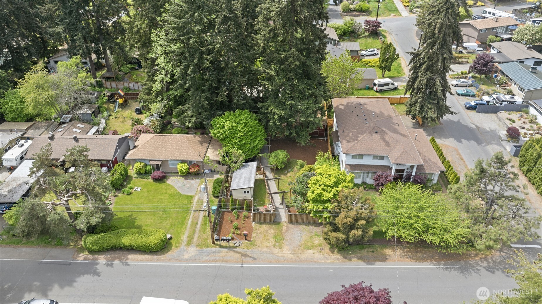 15749 Wallingford Avenue N, Shoreline, WA 98133