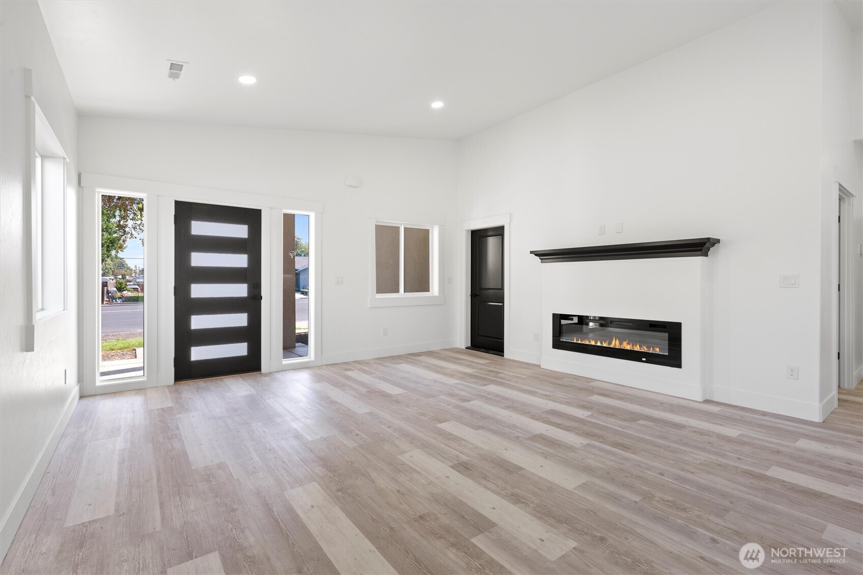 509 S Main Street , Warden, WA 98857
