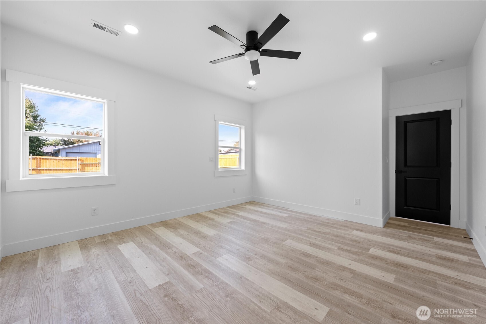 509 S Main Street , Warden, WA 98857