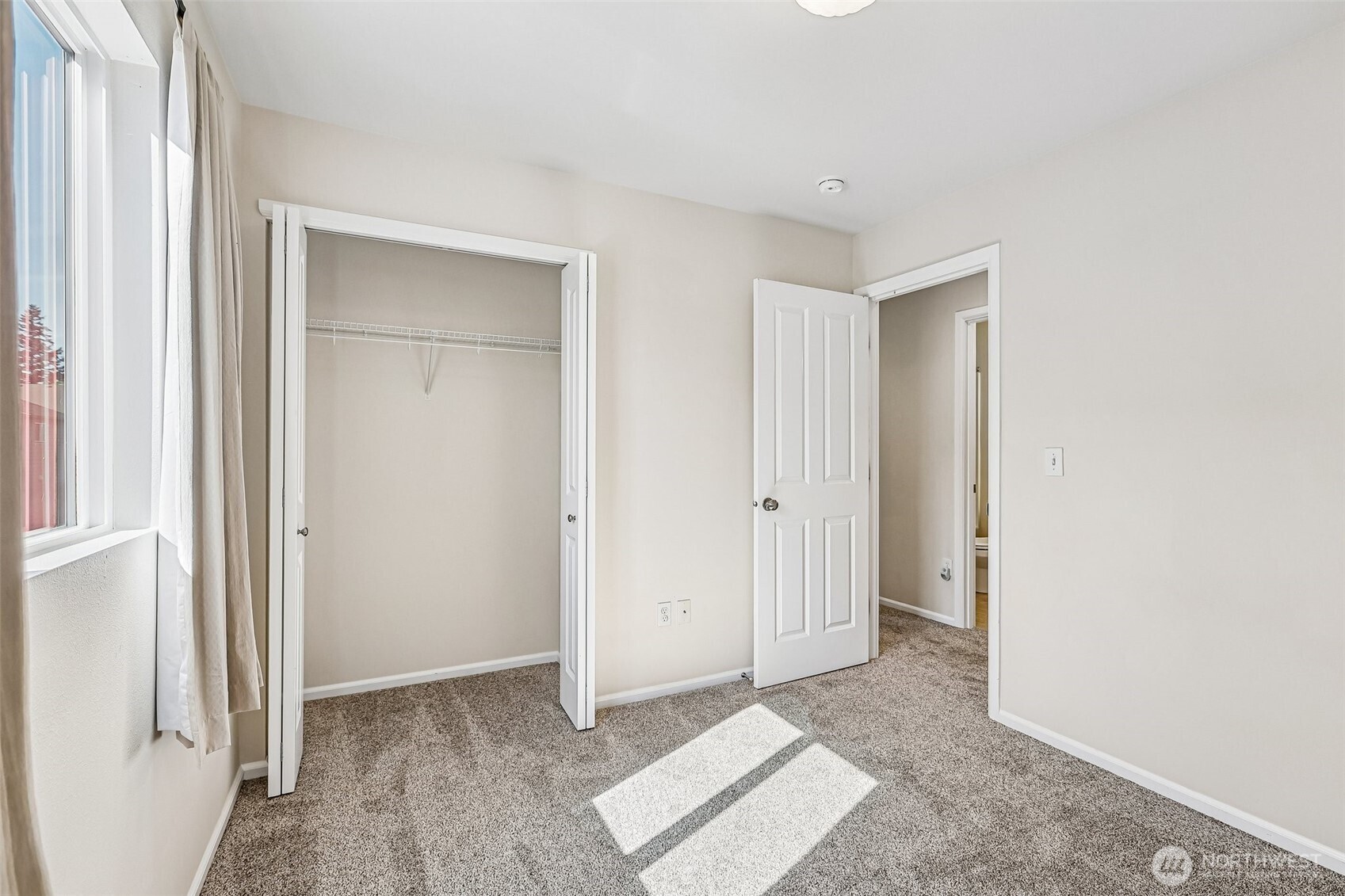 6404 35th Street NE, Marysville, WA 98270