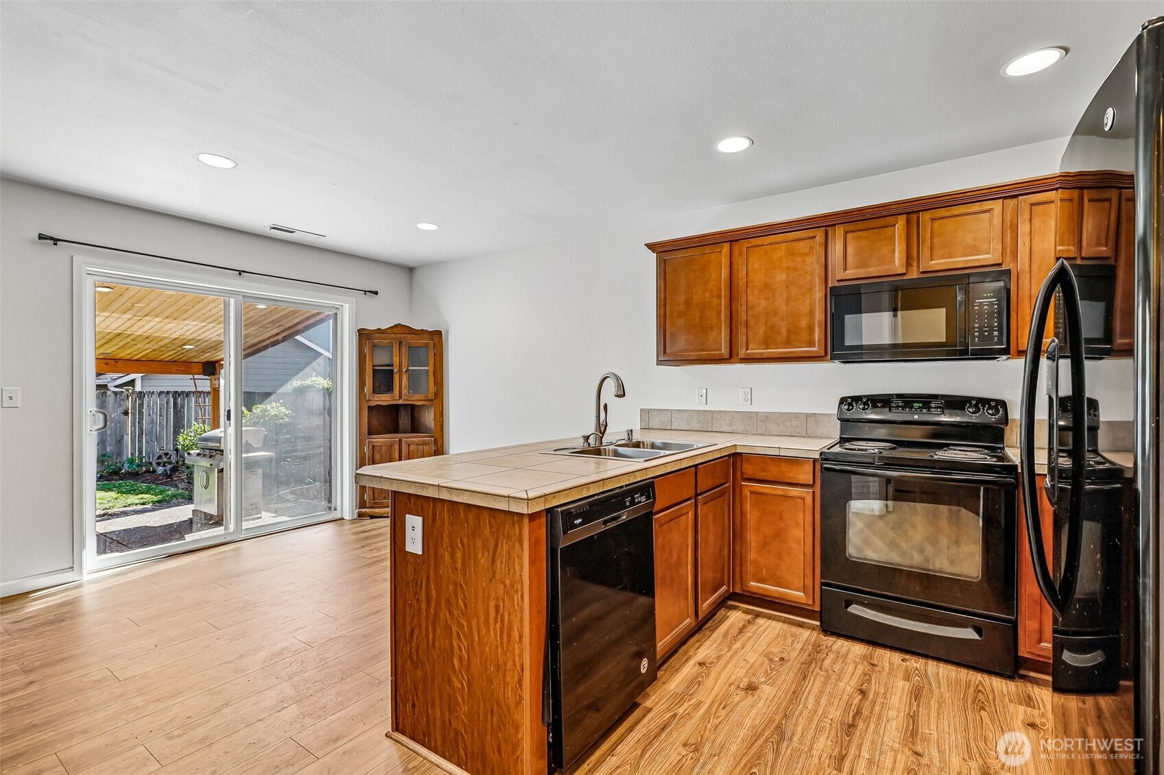 6404 35th Street NE, Marysville, WA 98270