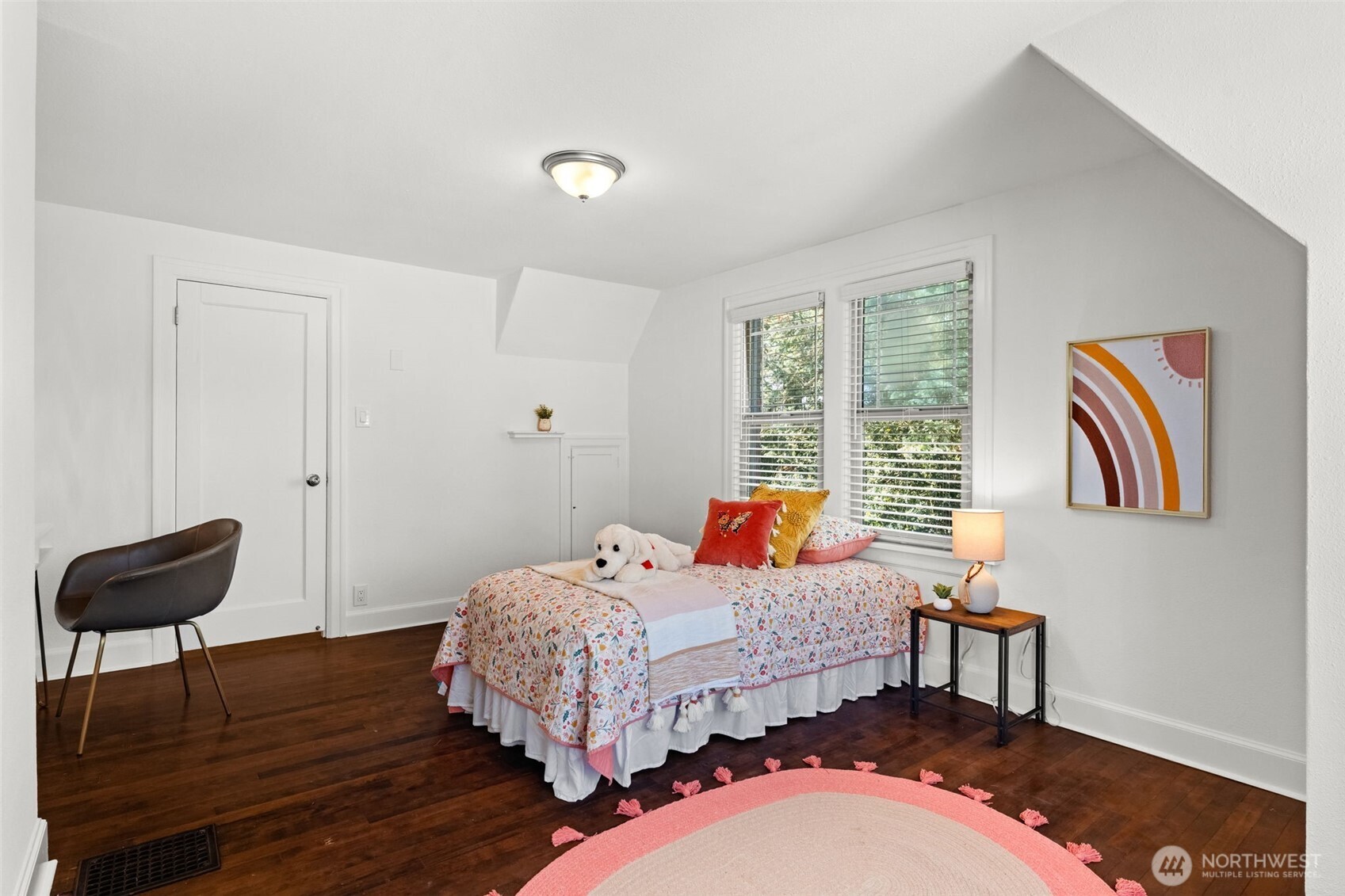942 S Ridgewood Avenue , Tacoma, WA 98405