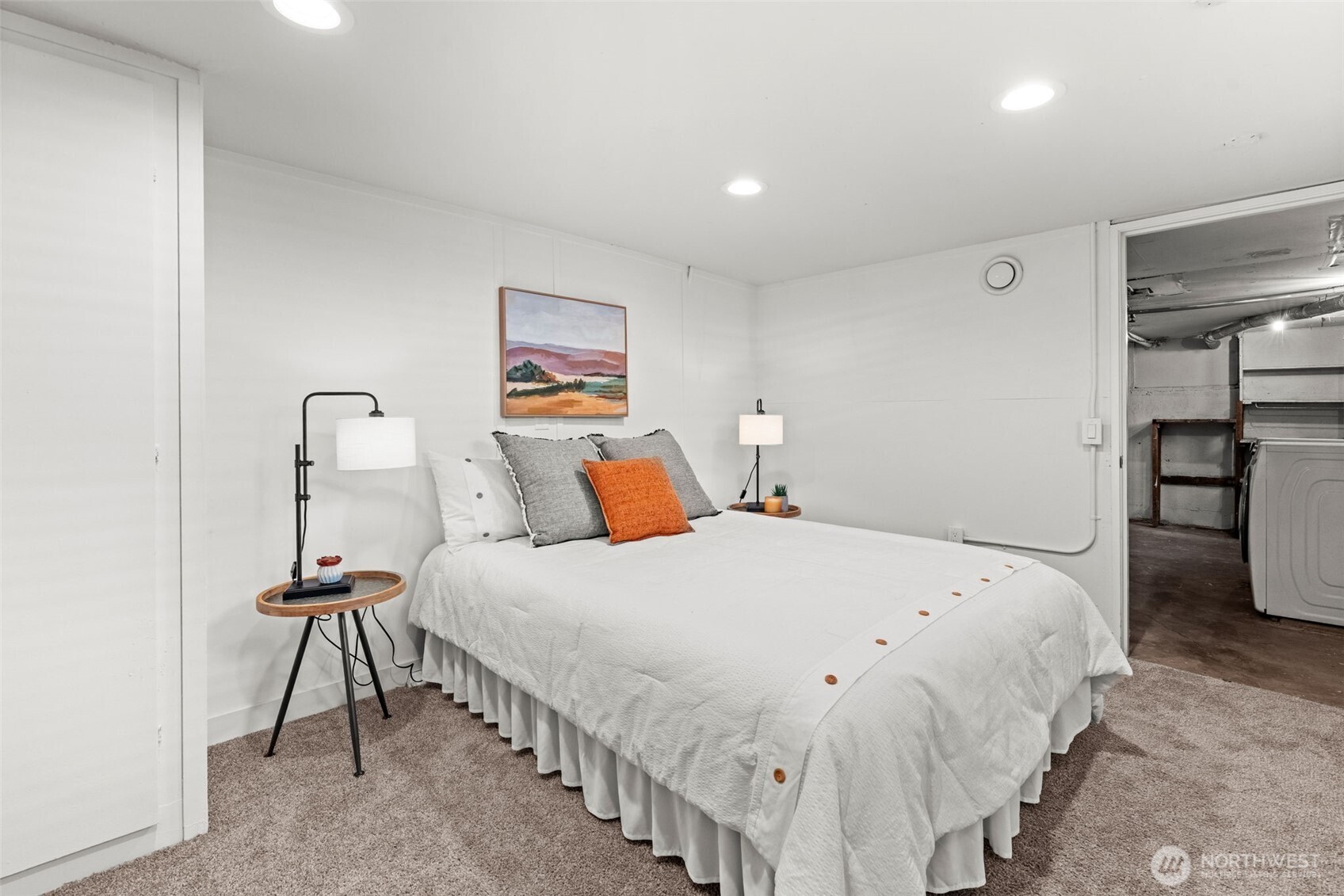 942 S Ridgewood Avenue , Tacoma, WA 98405