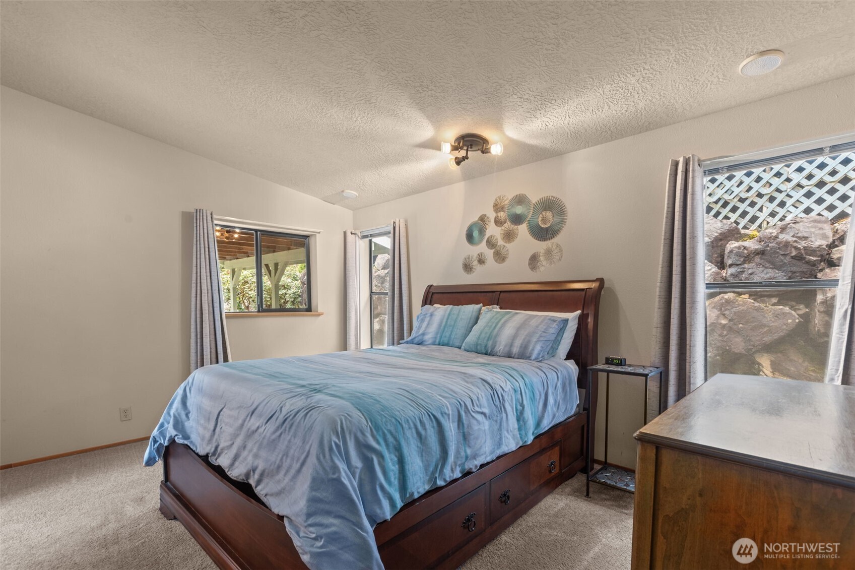 17373 Woodcrest Drive NE, Bothell, WA 98011