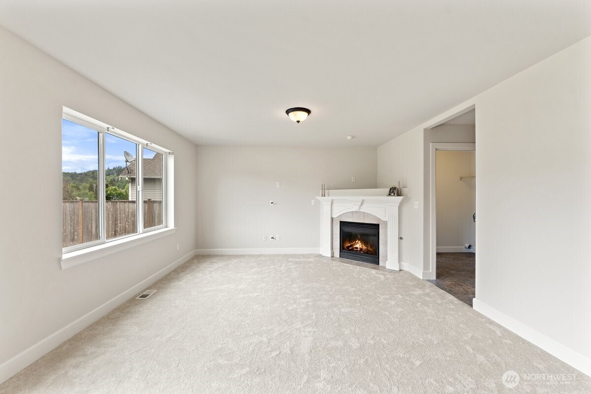 209 Burr Street NE, Orting, WA 98360-7468