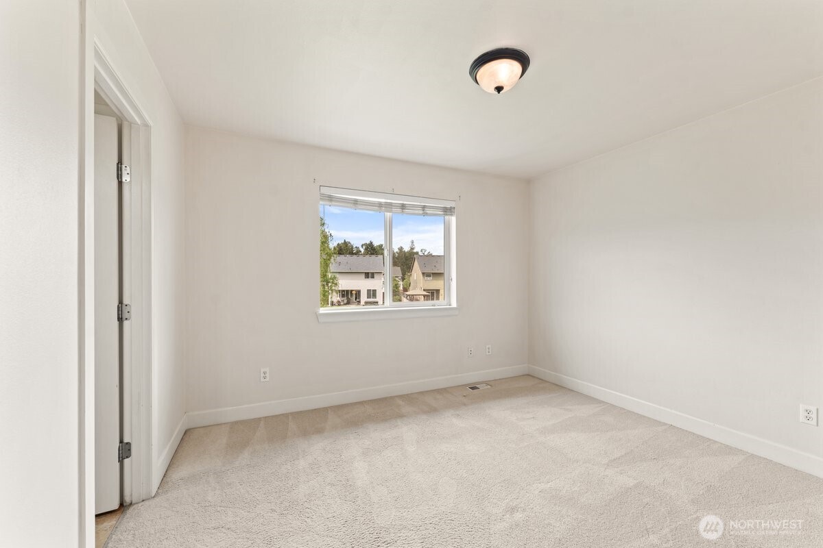 209 Burr Street NE, Orting, WA 98360-7468