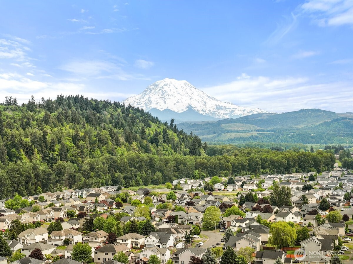 209 Burr Street NE, Orting, WA 98360-7468