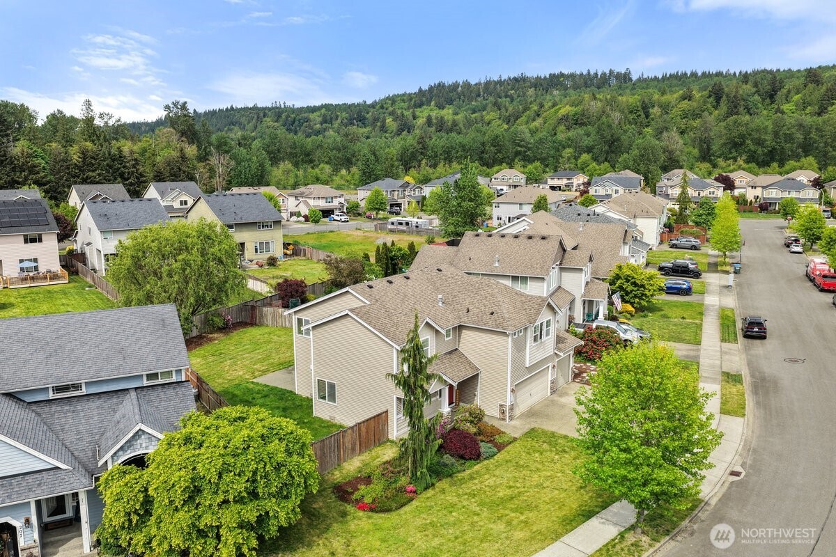 209 Burr Street NE, Orting, WA 98360-7468