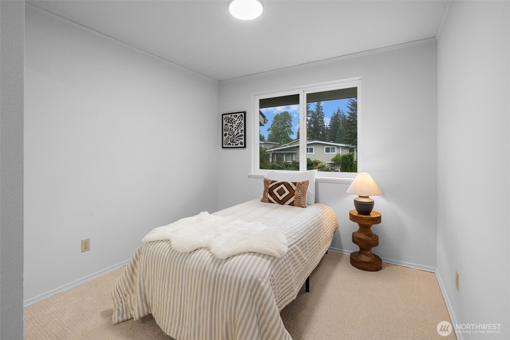 317 145th Avenue NE, Bellevue, WA 98007