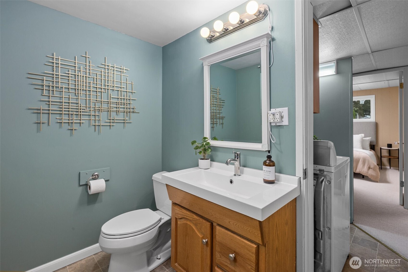 317 145th Avenue NE, Bellevue, WA 98007