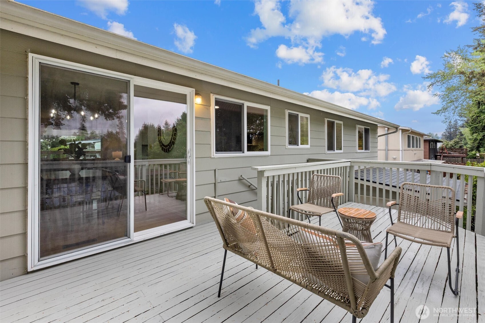 317 145th Avenue NE, Bellevue, WA 98007