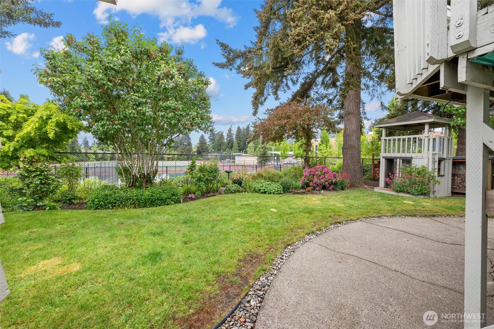 317 145th Avenue NE, Bellevue, WA 98007