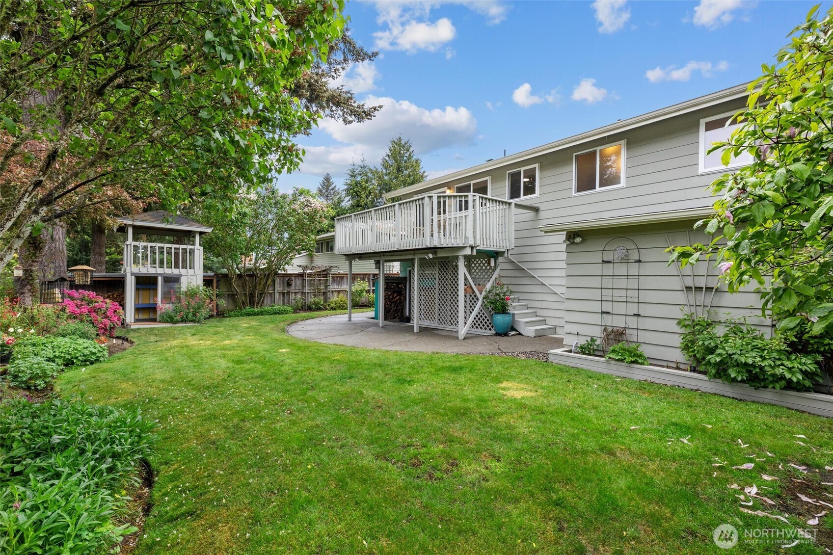 317 145th Avenue NE, Bellevue, WA 98007