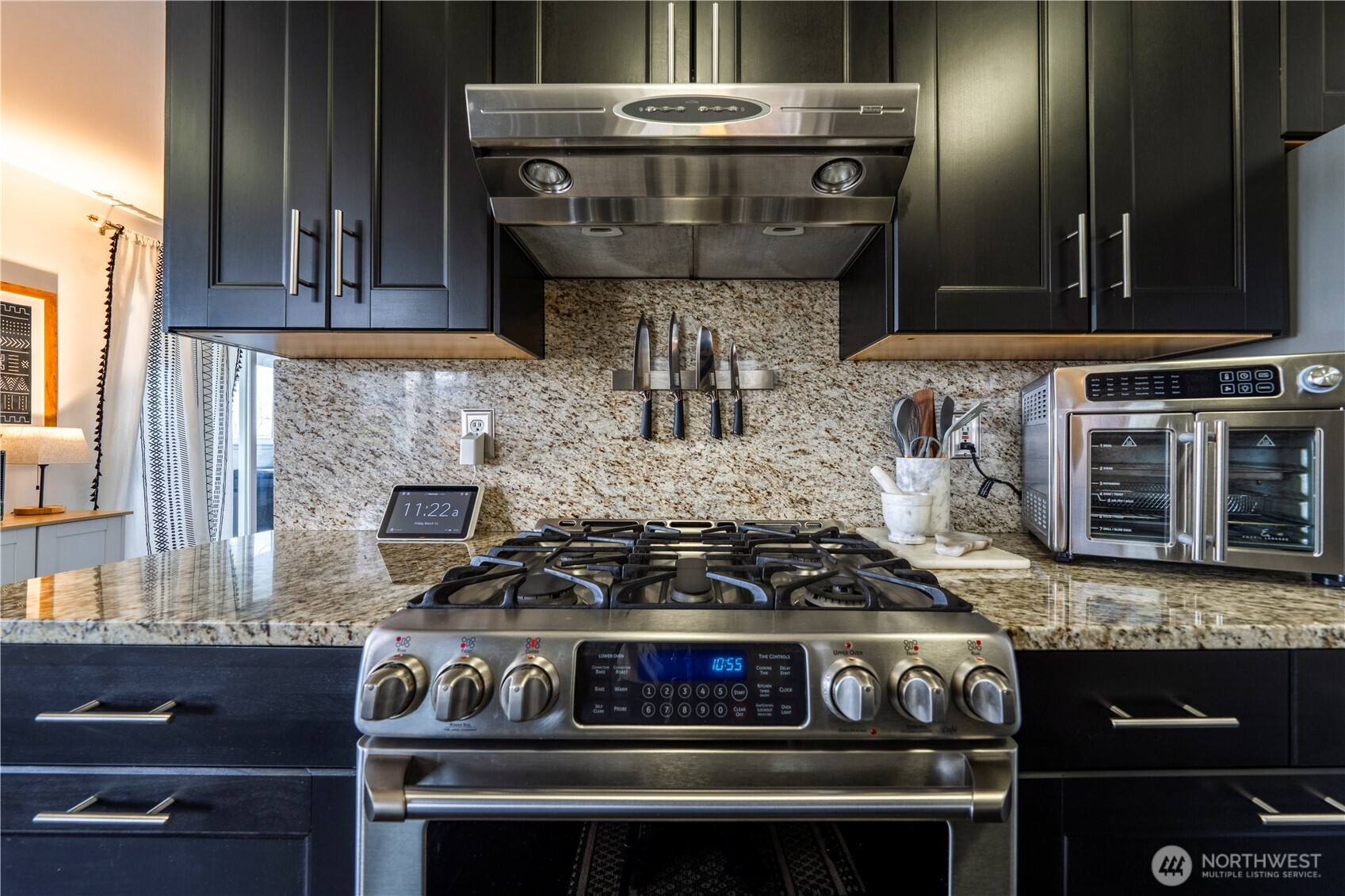 7413 Jackson Road , Blaine, WA 98230