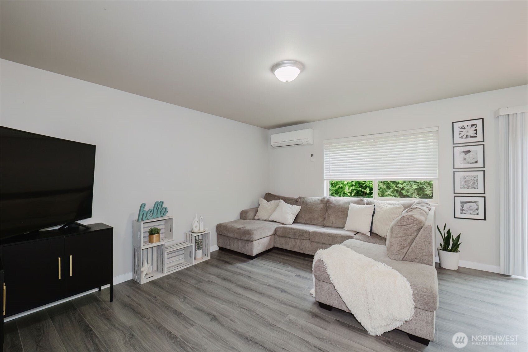 675 SE Olga Circle , Port Orchard, WA 98366