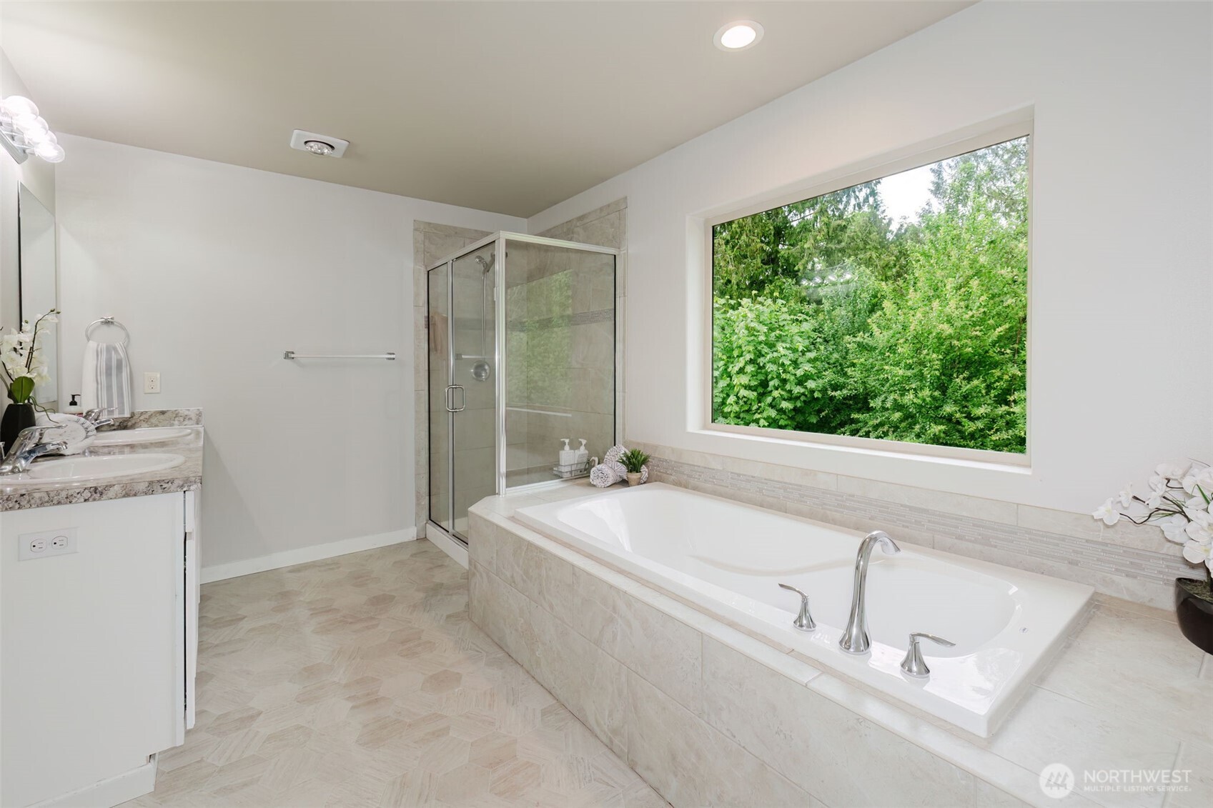 675 SE Olga Circle , Port Orchard, WA 98366