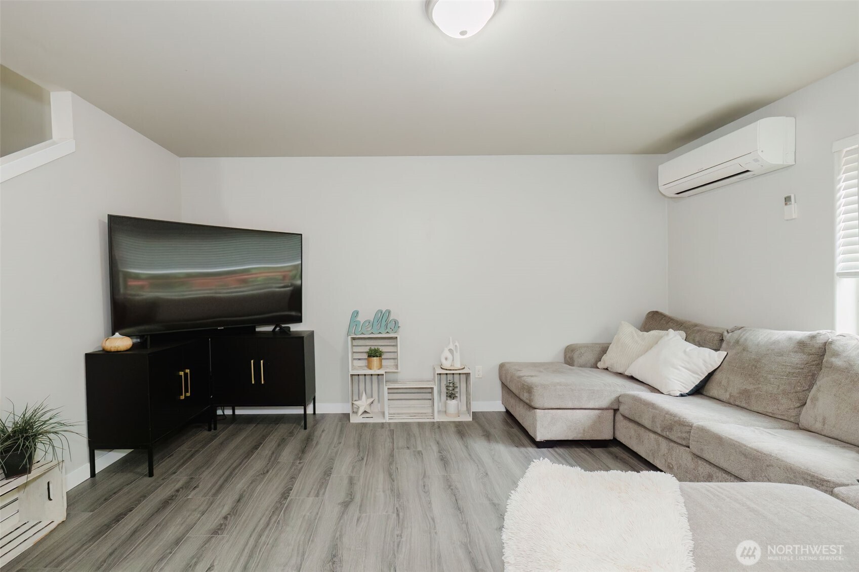 675 SE Olga Circle , Port Orchard, WA 98366