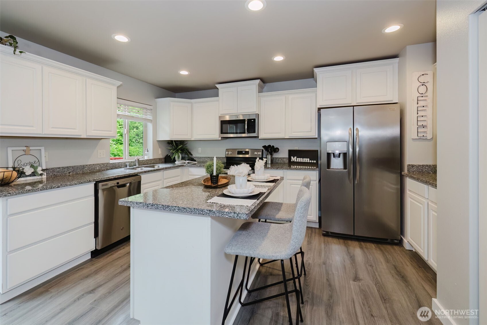 675 SE Olga Circle , Port Orchard, WA 98366