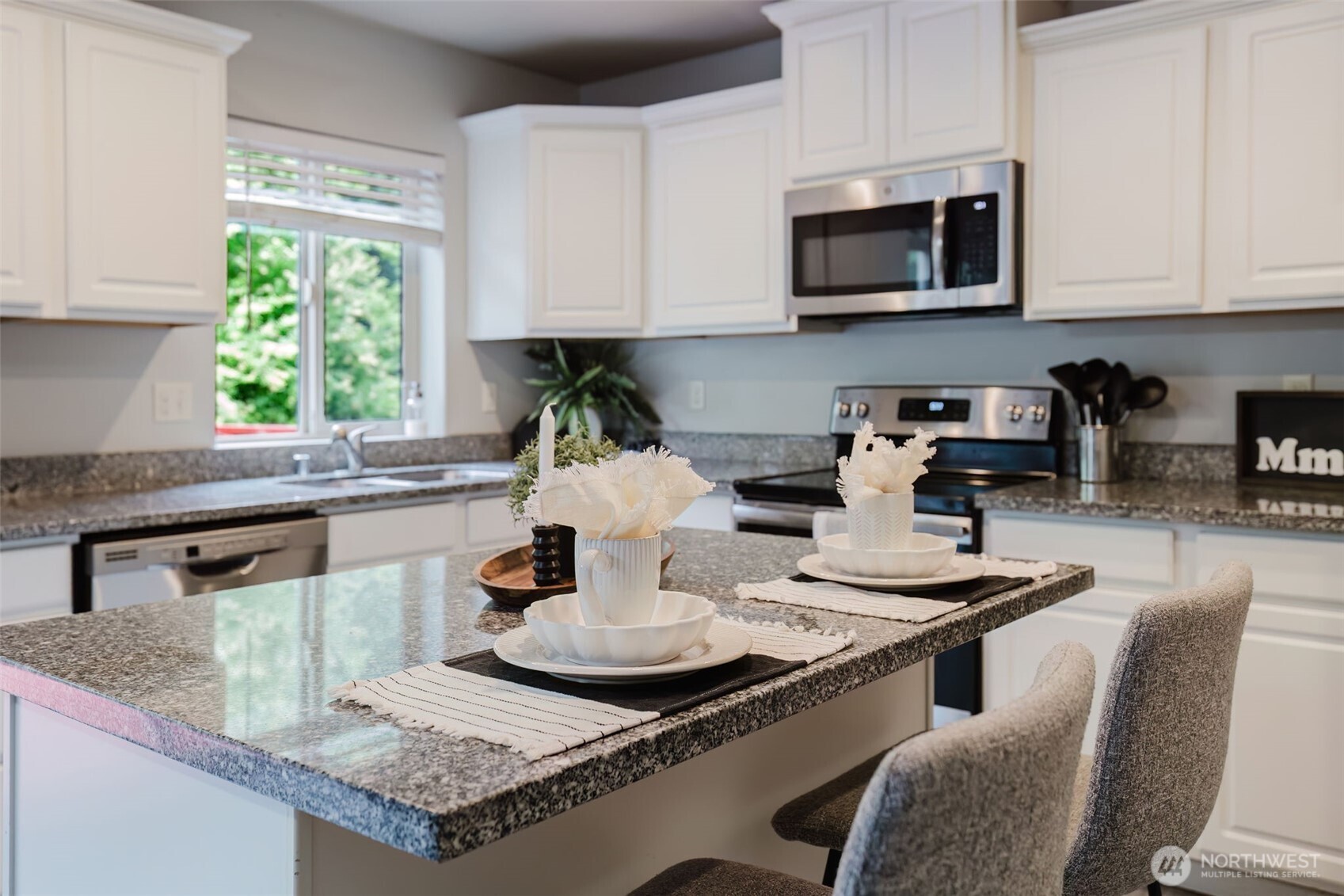 675 SE Olga Circle , Port Orchard, WA 98366