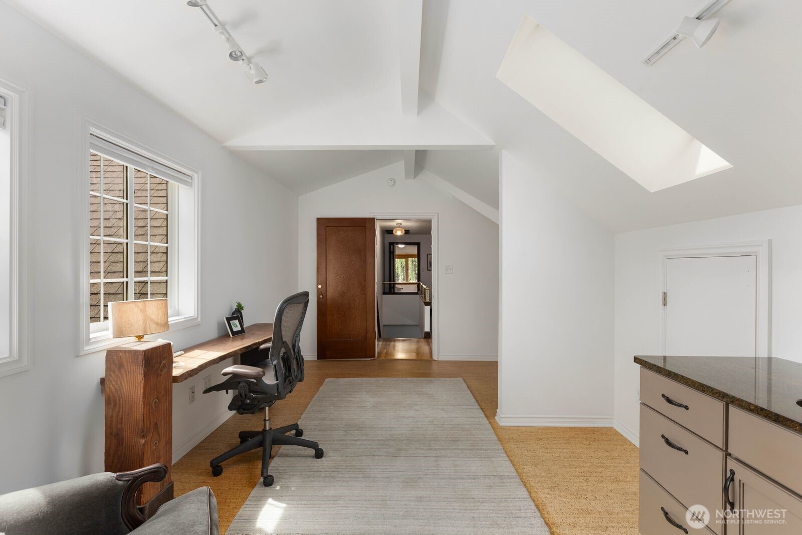 1720 Knox Avenue , Bellingham, WA 98225
