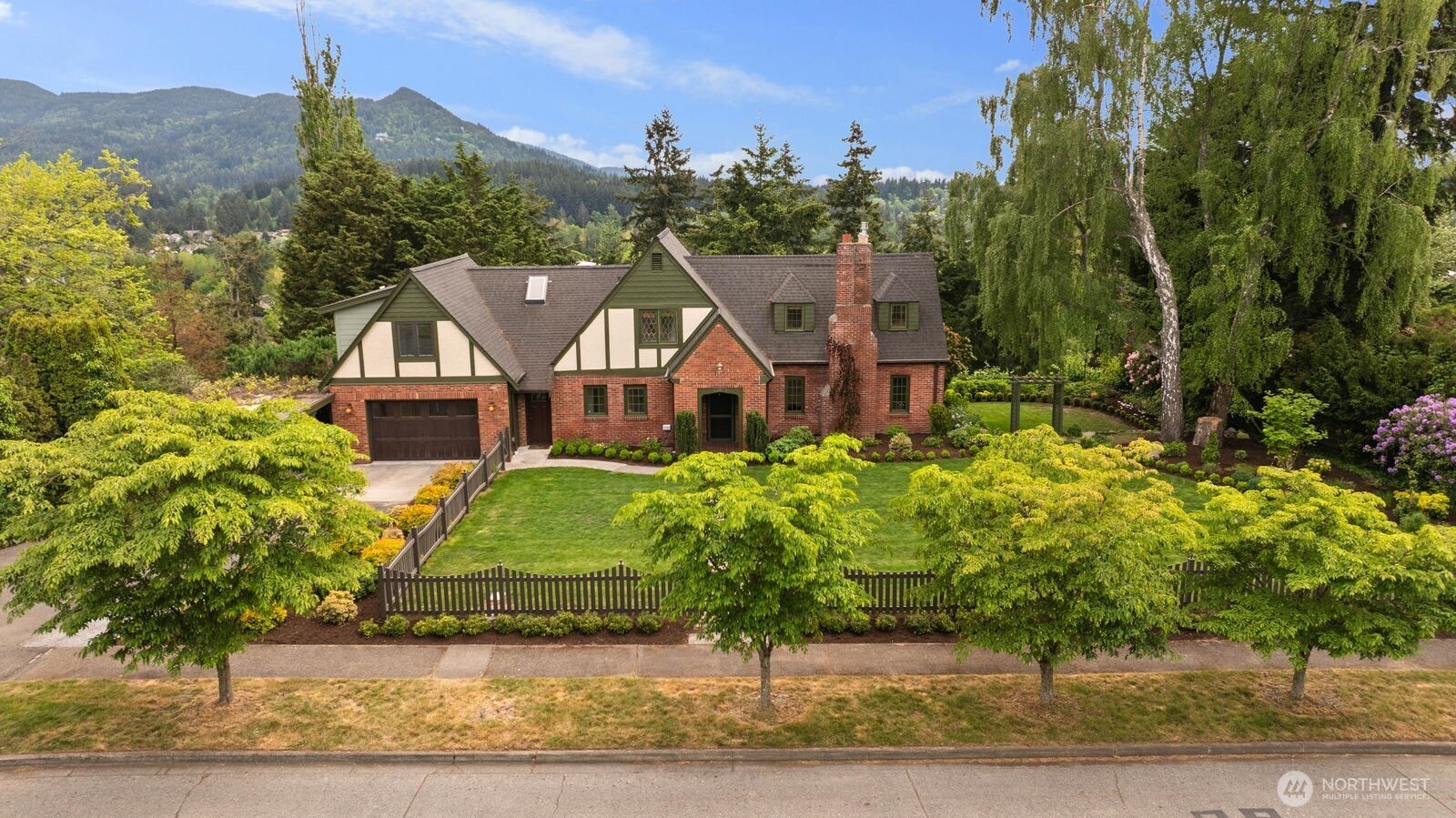 1720 Knox Avenue , Bellingham, WA 98225