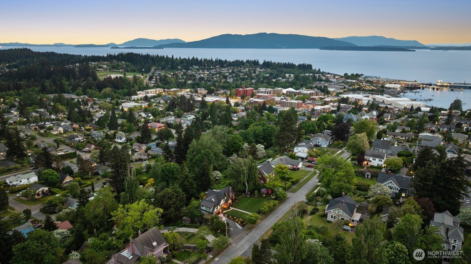 1720 Knox Avenue , Bellingham, WA 98225