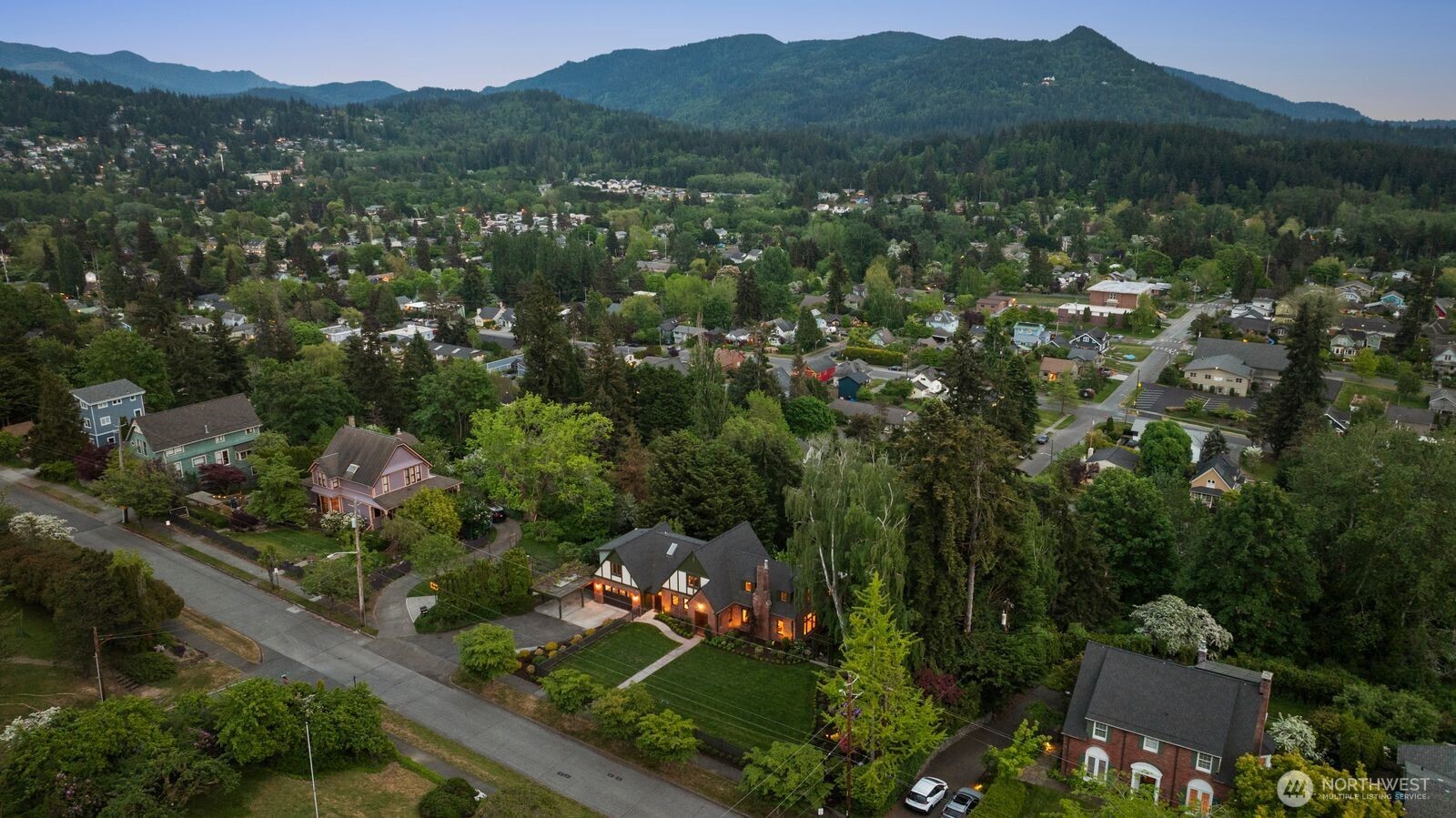 1720 Knox Avenue , Bellingham, WA 98225