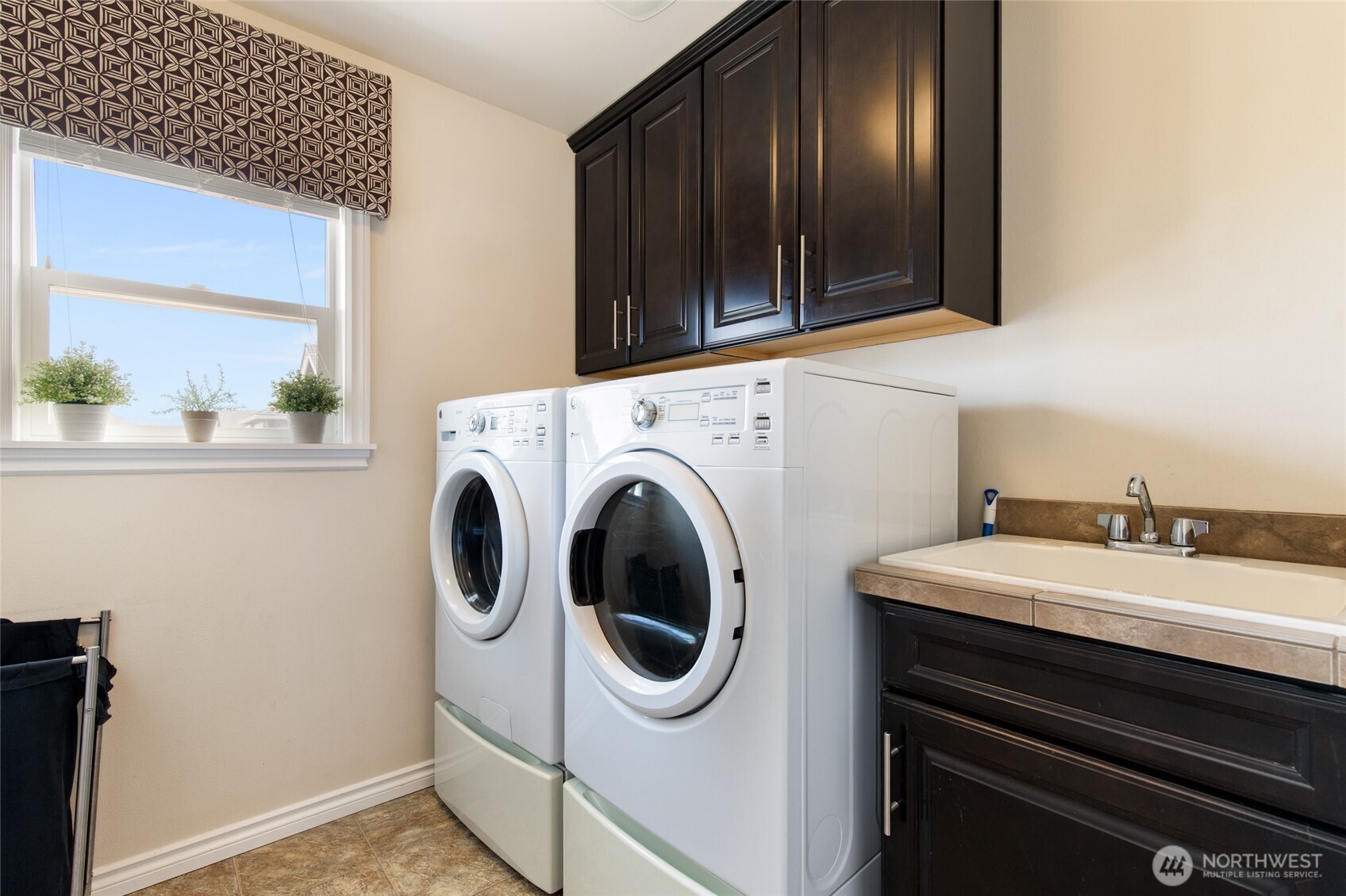 21435 SE 2nd Street , Sammamish, WA 98074