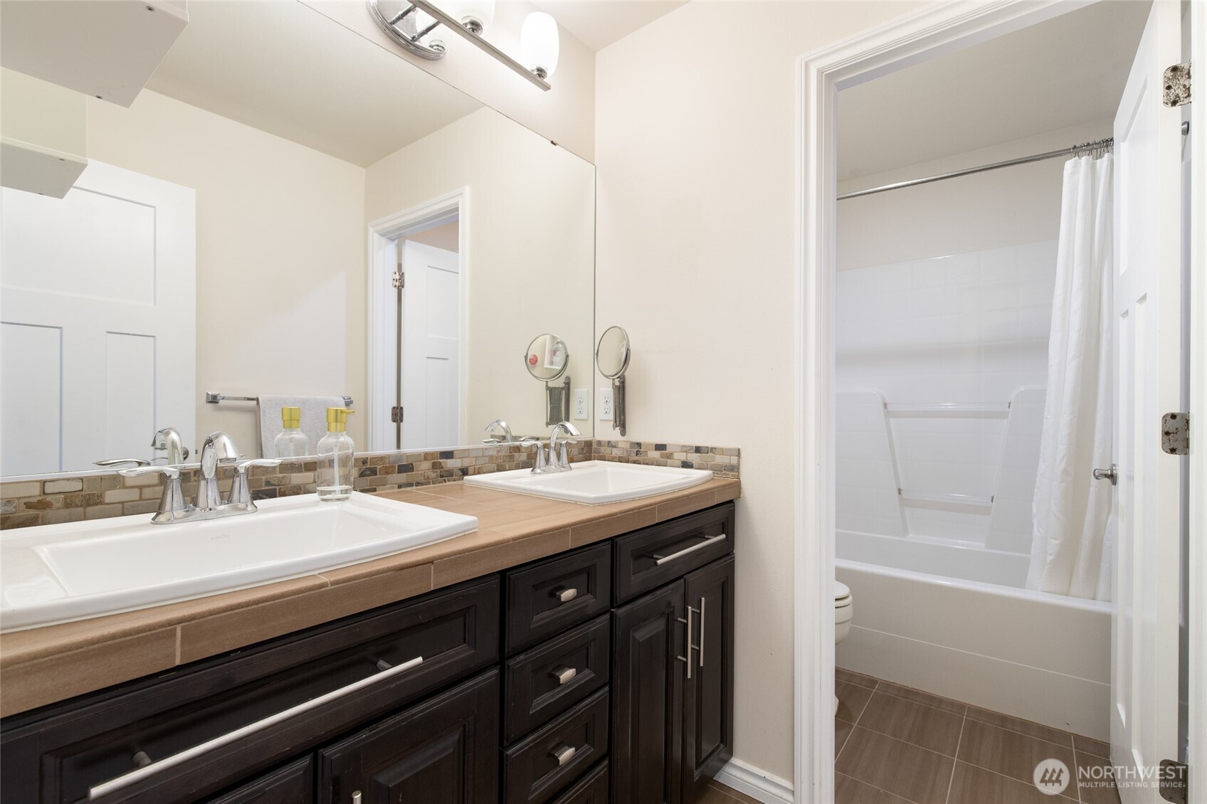 21435 SE 2nd Street , Sammamish, WA 98074