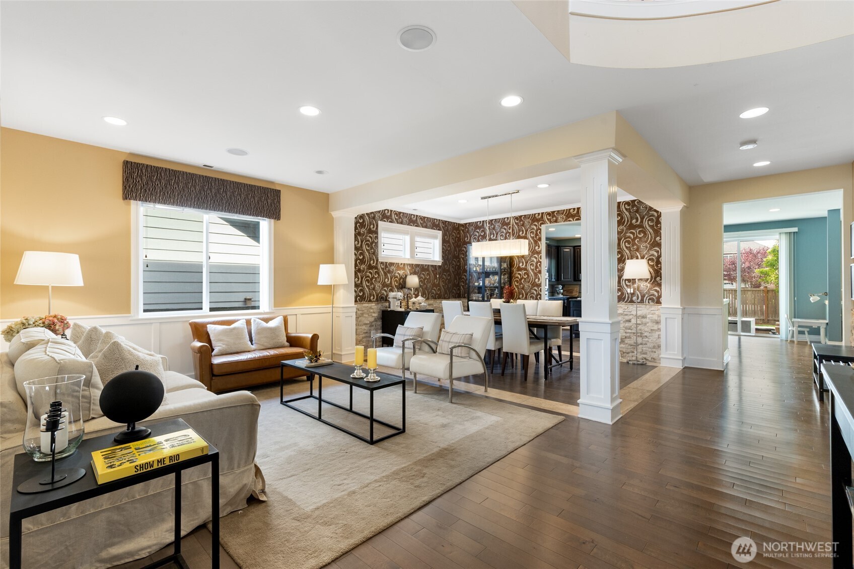 21435 SE 2nd Street , Sammamish, WA 98074