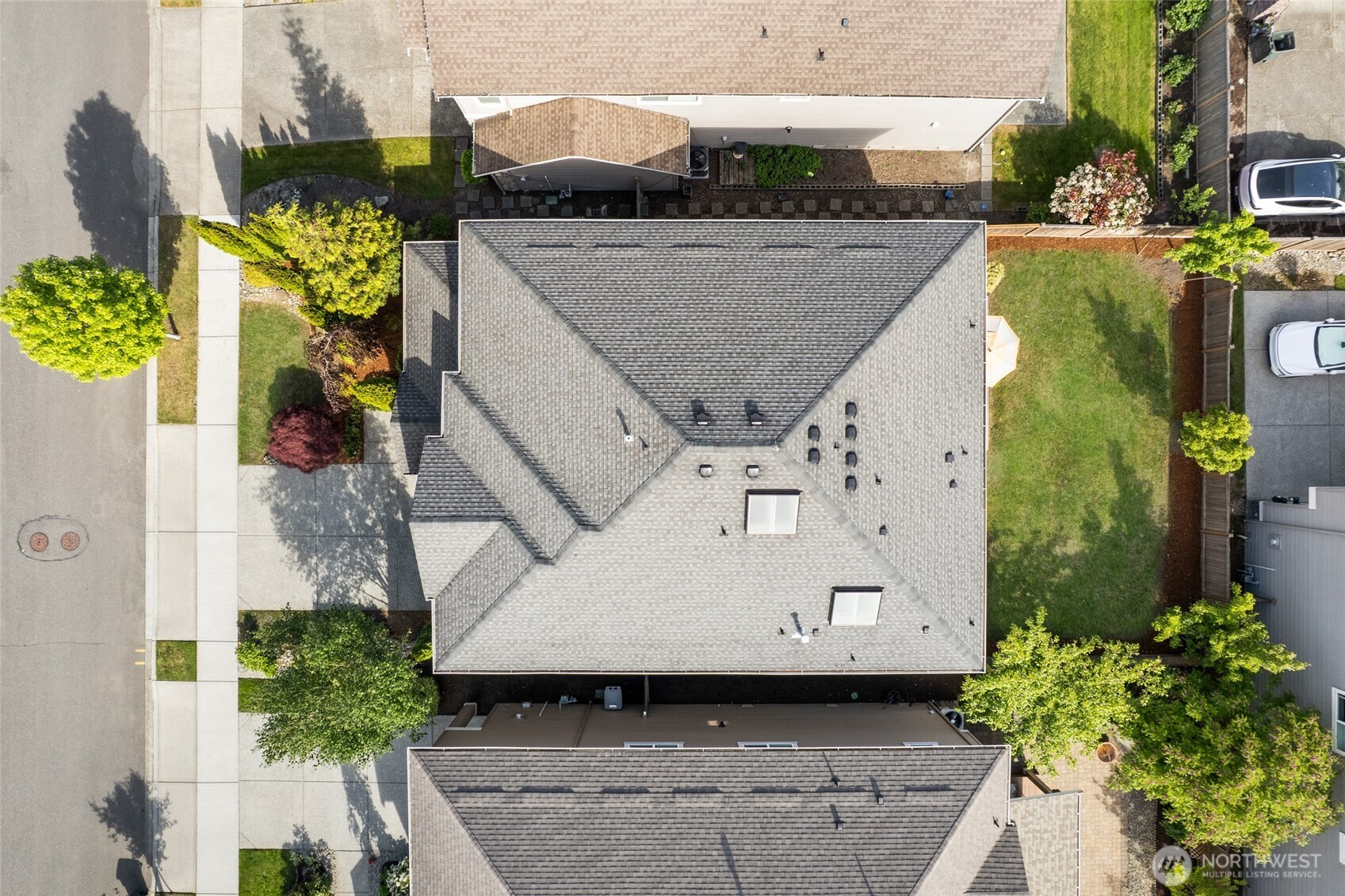 21435 SE 2nd Street , Sammamish, WA 98074