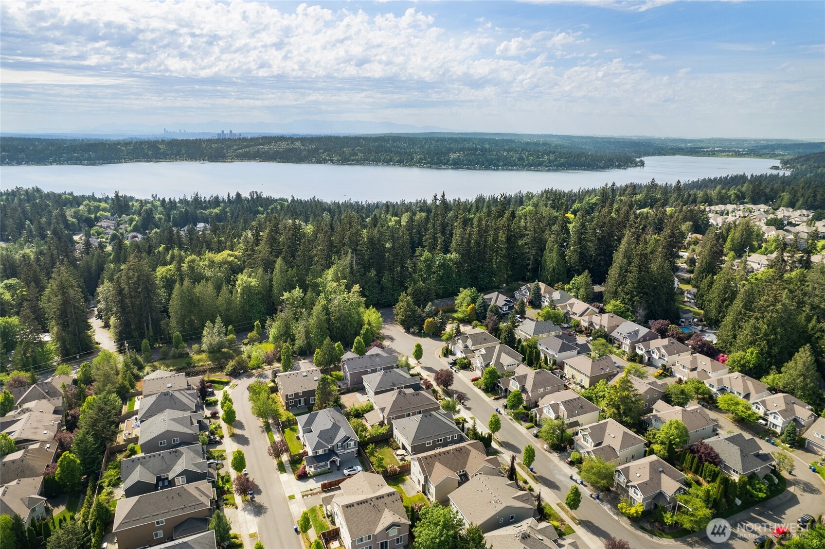 21435 SE 2nd Street , Sammamish, WA 98074